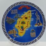PLATE WITH MEANDER